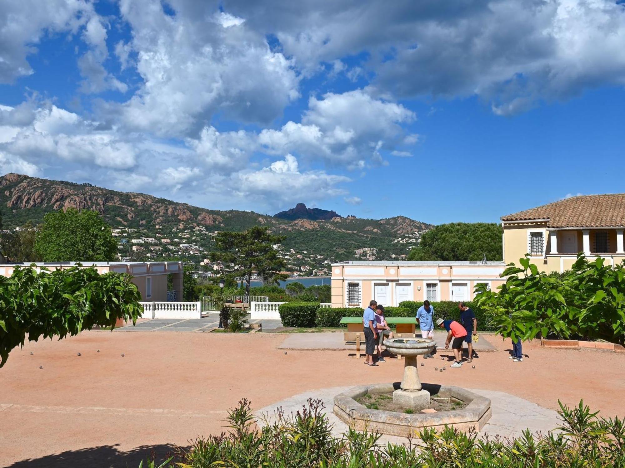 Apartment Village Cap Estérel - Le Village-52 Saint-Raphaël Esterno foto